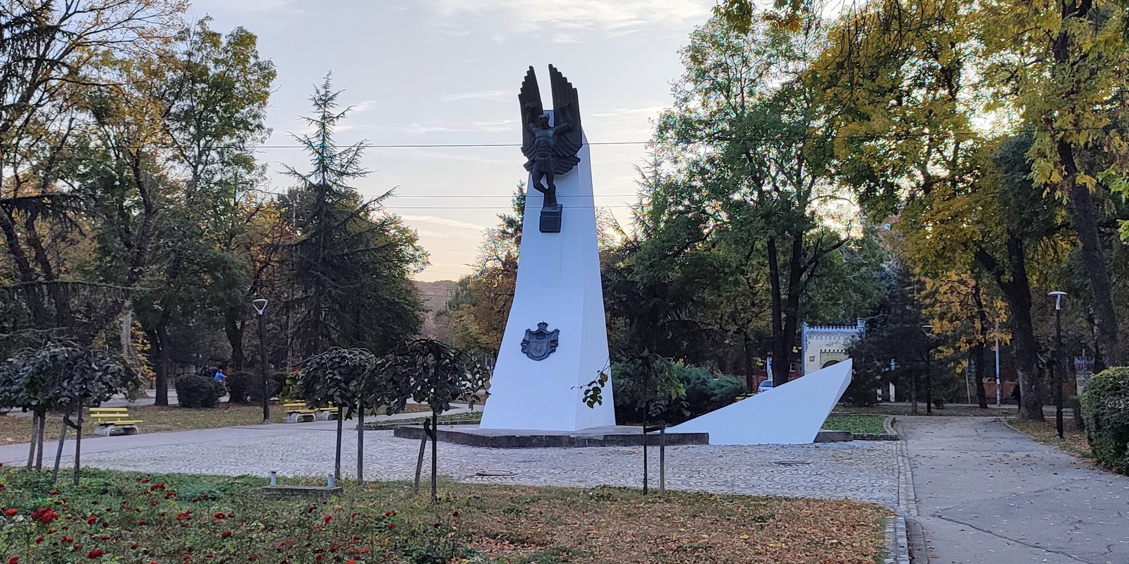 ЗАВРШЕНА РЕКОНСТРУКЦИЈА СПОМЕН ОБЕЛЕЖЈА „ИКАРУС“