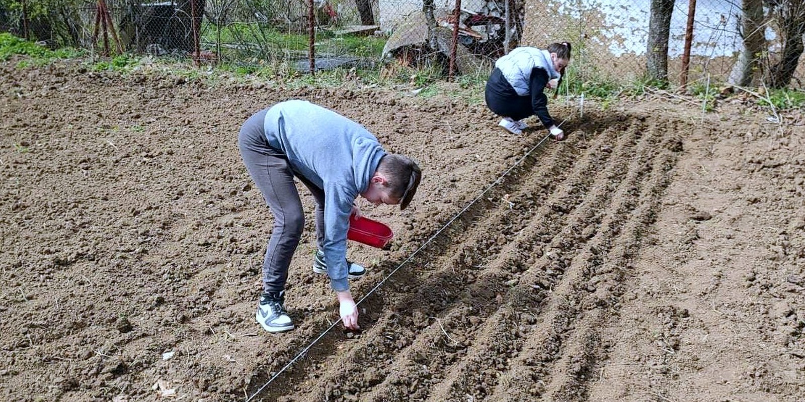 ЗАДРУГАРИ У АКЦИЈИ